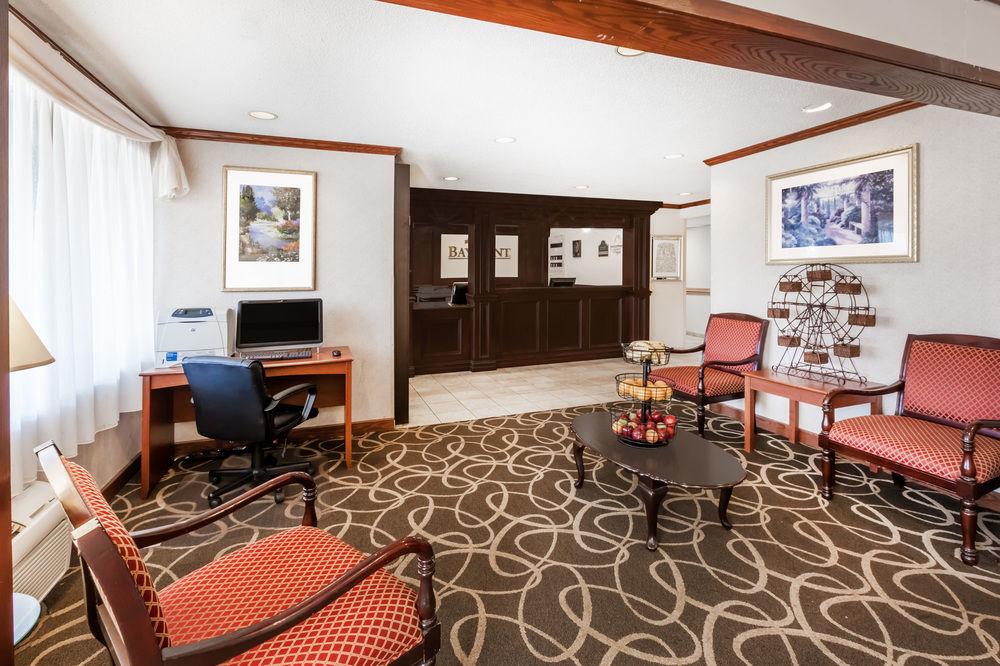 Baymont By Wyndham Grand Rapids Airport Cascade Exterior foto