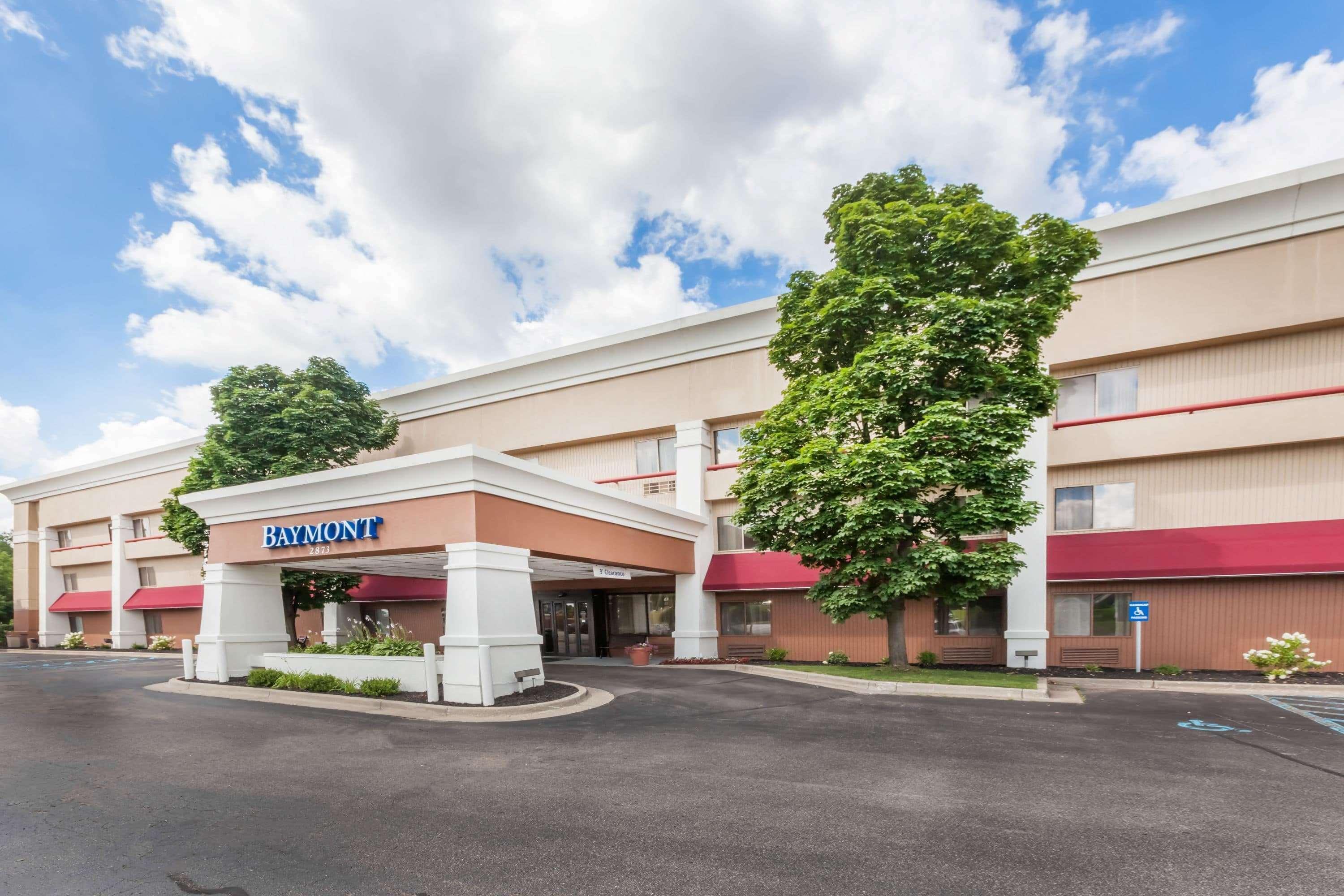 Baymont By Wyndham Grand Rapids Airport Cascade Exterior foto
